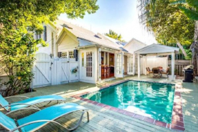 Casa de Rosalie by AvantStay Great Location w Pool BBQ Outdoor Dining Month Long Stays Only